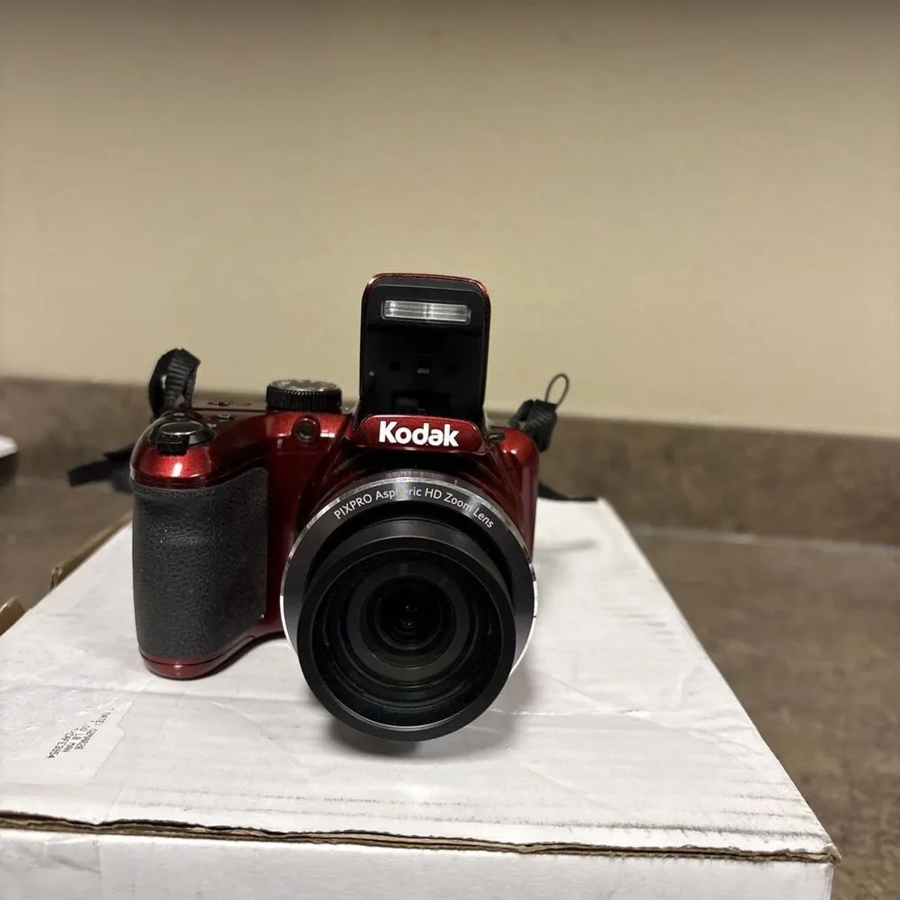 Kodak PIXPRO AZ401 Digital Camera 16MP 40X Optical Zoom Red 3in LCD HD CM